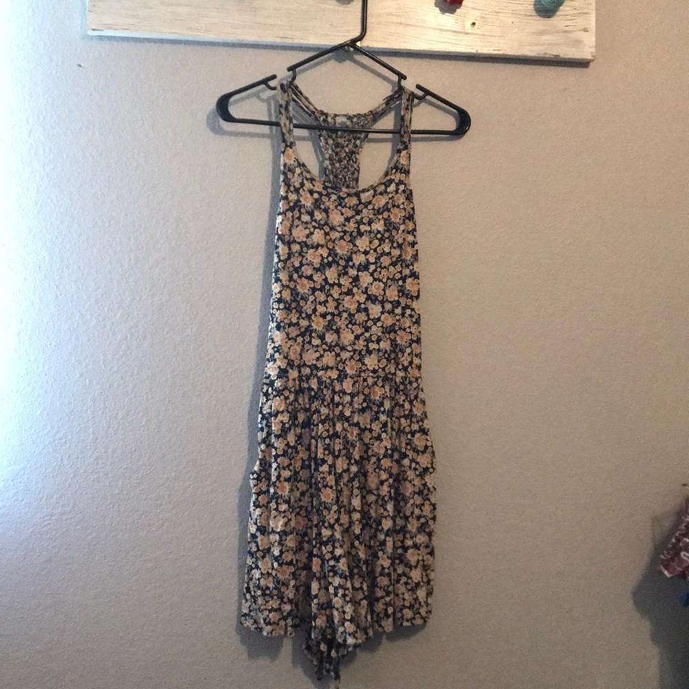 Spring/summertime Romper with pockets!